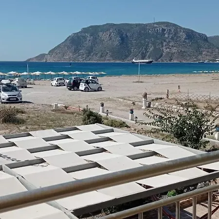 Savvas Aparthotel 2*