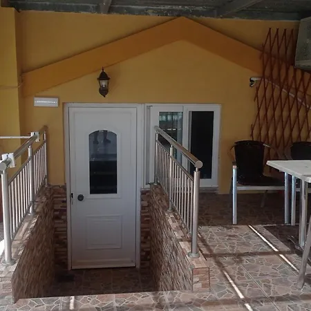 Aparthotel Savvas 2*