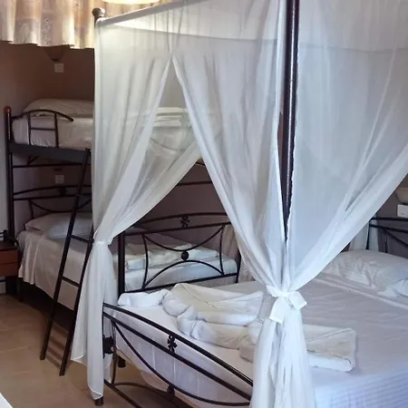 Aparthotel Savvas 2*