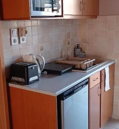 Savvas Lägenhetshotell