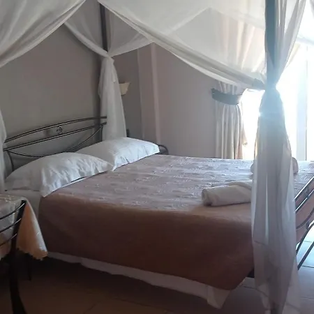 Aparthotel Savvas