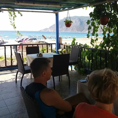 Lägenhetshotell Savvas Kéfalos