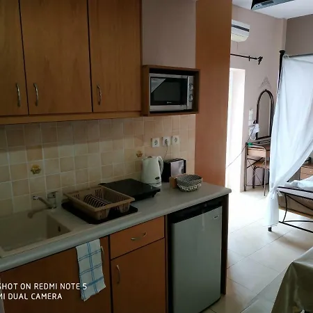 Savvas Lägenhetshotell 3*