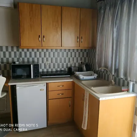 Savvas Hotel apartamentowy Kéfalos